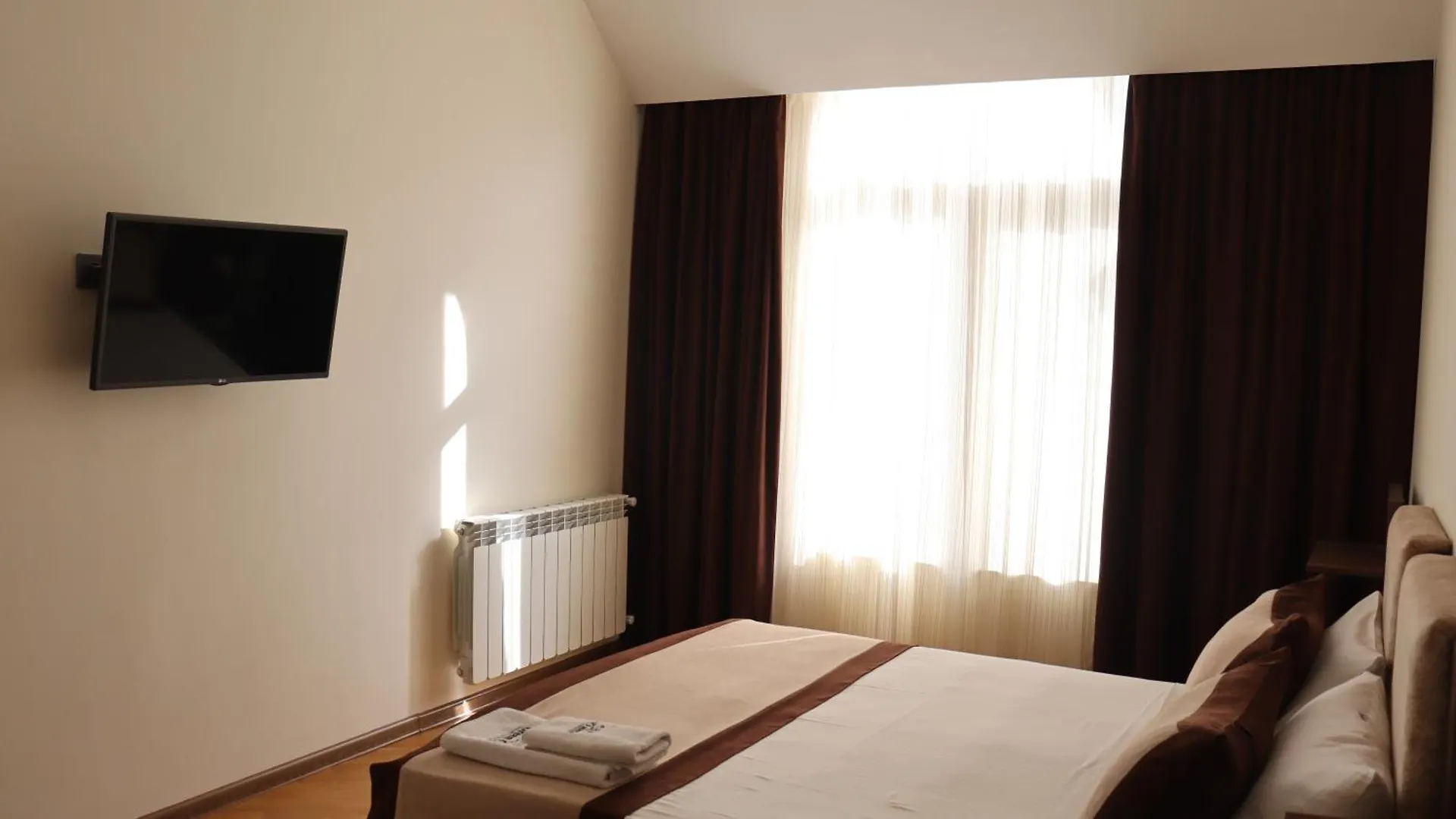 Apartment In Green City With Luxury Free Pools, Baku